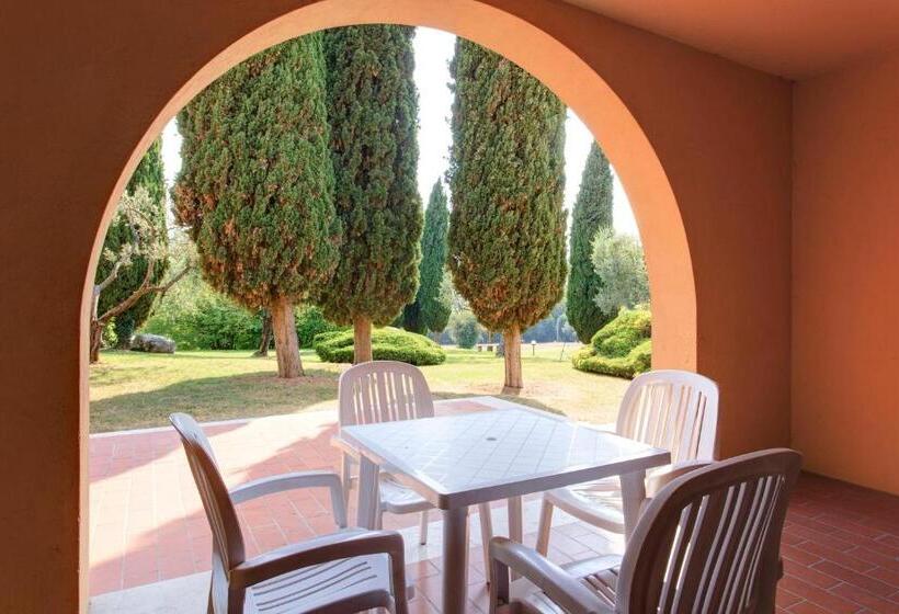 1 Bedroom Apartment Lake View, Poiano Garda Resort Appartamenti