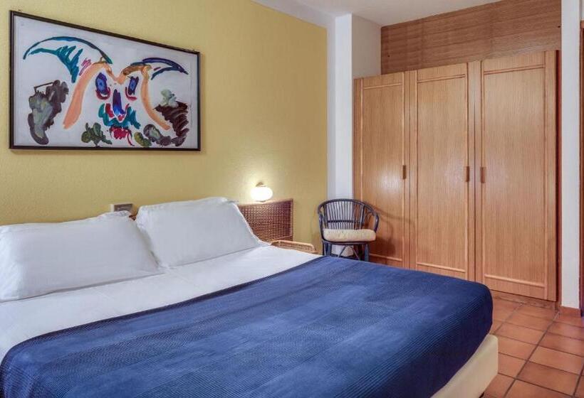 1 Bedroom Apartment Lake View, Poiano Garda Resort Appartamenti