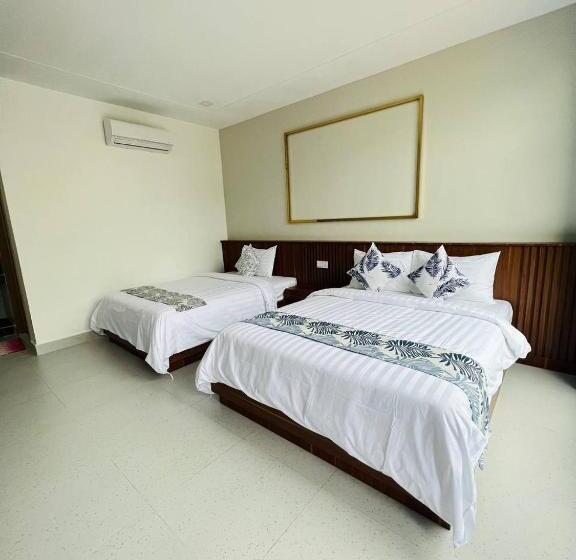 اتاق استاندارد سه تخته با چشم‌انداز باغ, Sandy Residence Sihanoukville