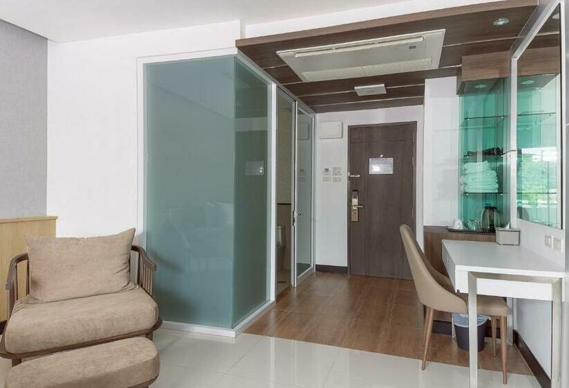 اتاق لوکس با تخت بزرگ, Sitthinard Grandview