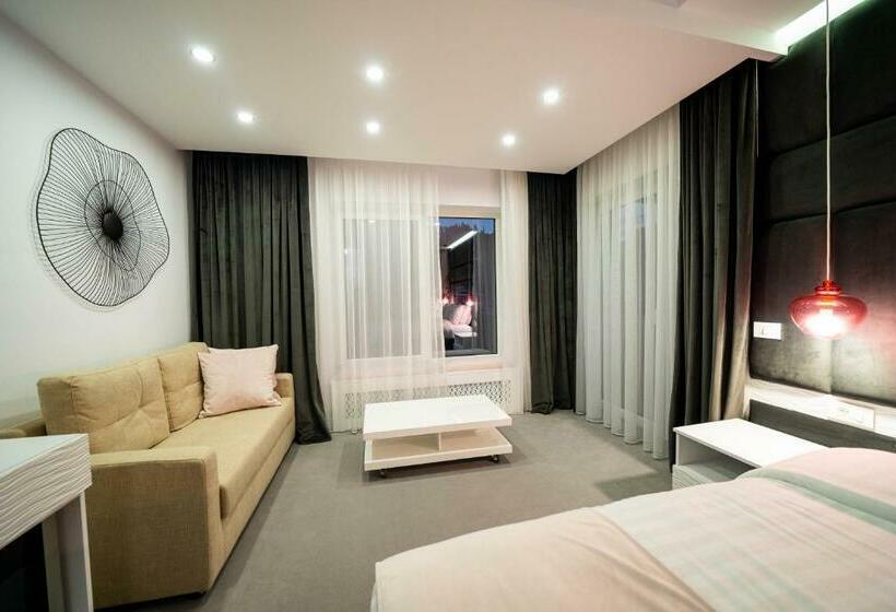 اتاق لوکس, Velvet Home