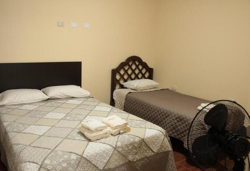 اتاق خانوادگی با سرویس بهداشتی مشترک, Hospedaje Turístico Peruvian Wasi