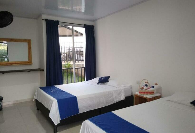 Economy Quadruple Room, Cosmos Tatacoa