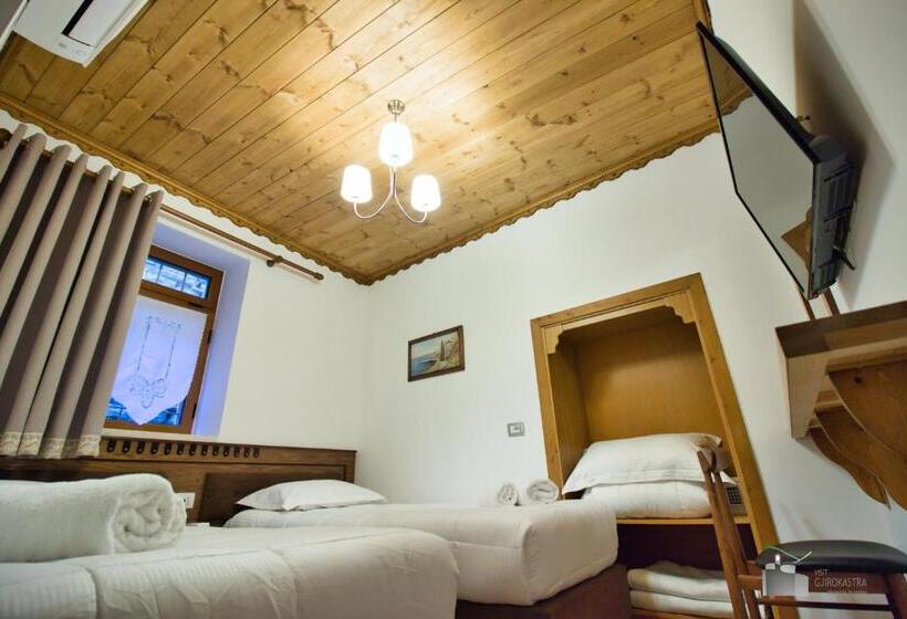 اتاق اکونومی, Praga