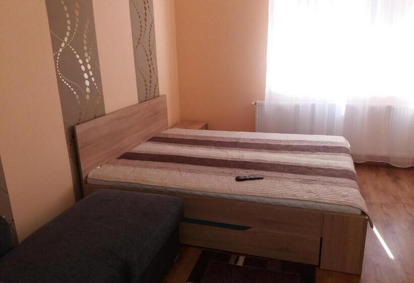 اتاق استاندارد, Ezüstfenyő Vendégház