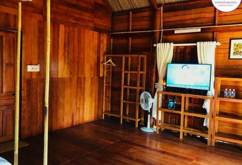 اتاق استاندارد چهارنفره با چشم‌انداز باغ, Rooster Mekong Garden & Villas