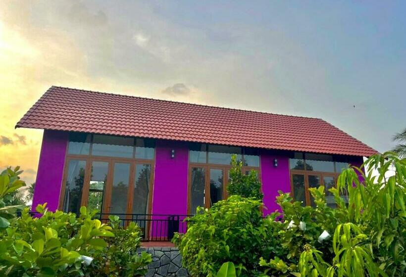 اتاق استاندارد, Rooster Mekong Garden & Villas