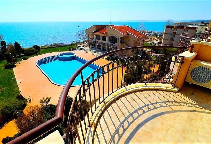 استودیوی استاندارد با چشم‌انداز دریا, Villa Romana