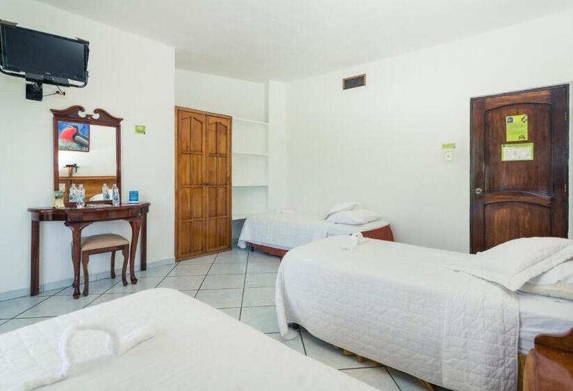 اتاق استاندارد سه نفره, Grand Hotel Leon Marino Galapagos