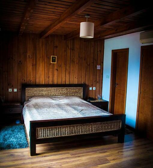 اتاق اکونومی, Chalet Balkan