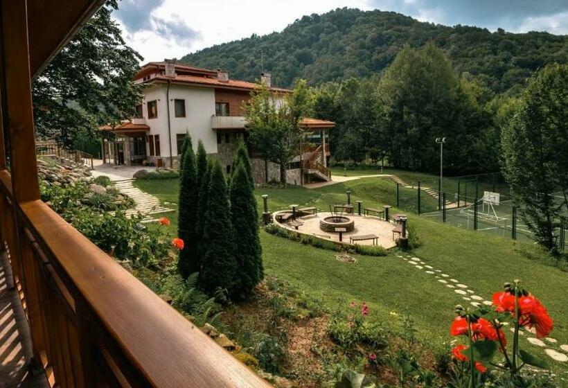 اتاق اکونومی, Chalet Balkan