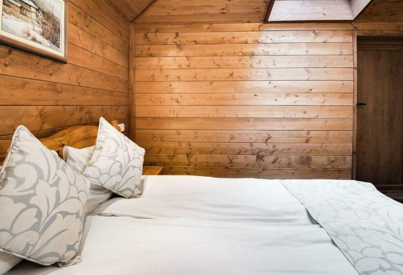 اتاق اکونومی, Chalet Balkan