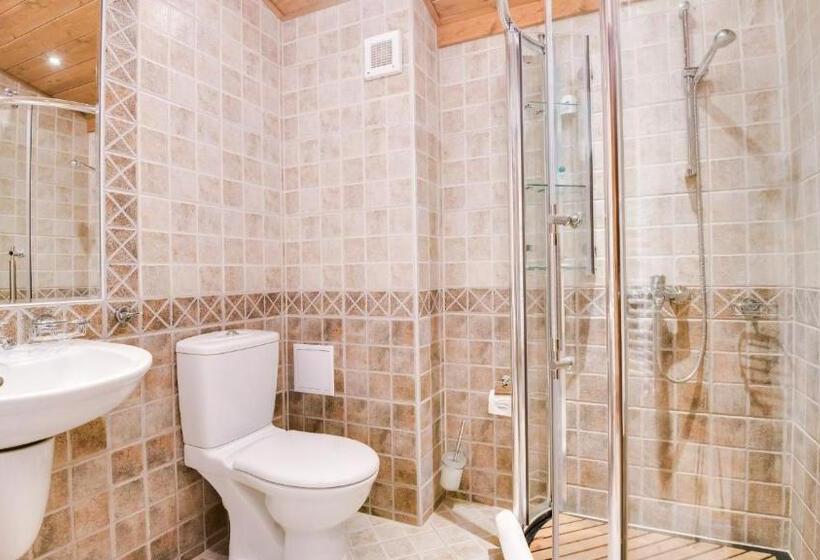 اتاق لوکس با بالکن, Chalet Balkan