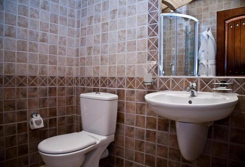 اتاق لوکس با بالکن, Chalet Balkan
