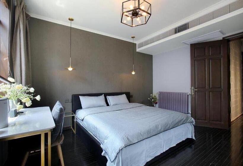 اتاق استاندارد با بالکن, Shanghai Downtown Hills Boutique Guesthouse   Near Metro Line 7, Exit 3, Changping Road