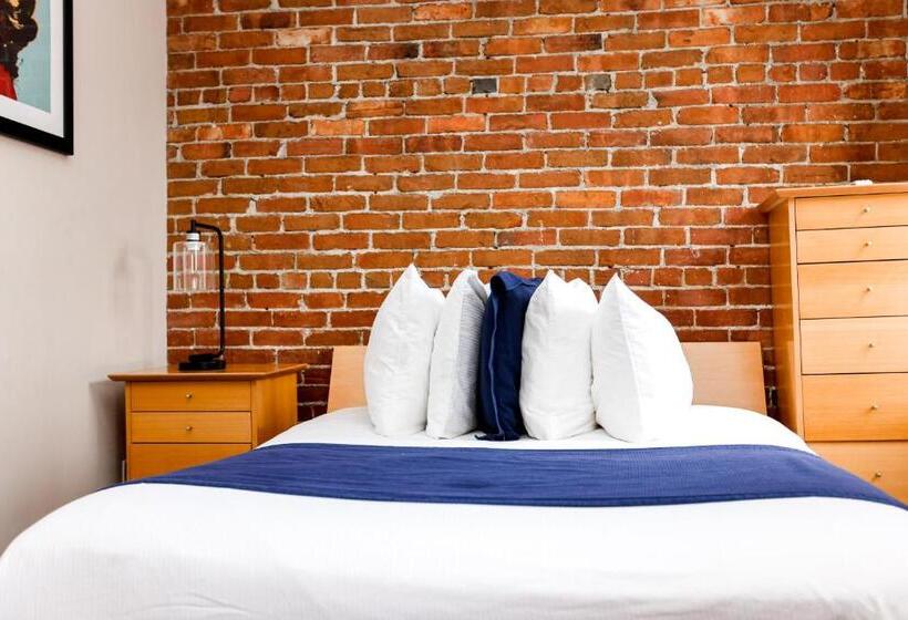 Студия Стандарт, Stylish Downtown Studio In The Southend, C.ave #31