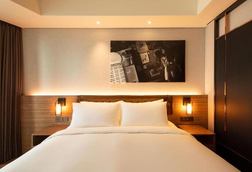 Номер Deluxe Кровать Кинг, Mercure Ambassador Seoul Hongdae