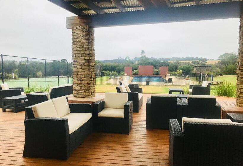 ویلای لوکس 1 خوابه, The Nature Resort Villas