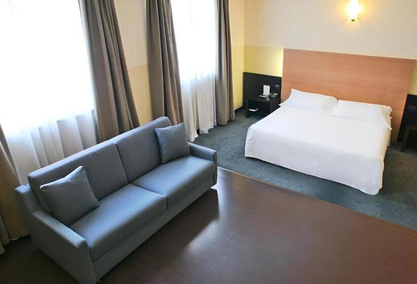 سوییت, B&B HOTEL Milano Cologno Studios