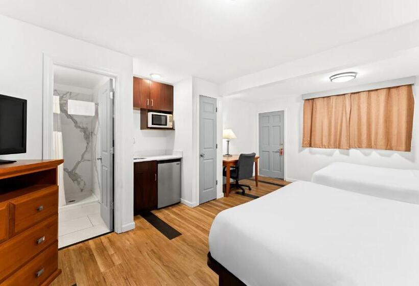 اتاق استاندارد چهار تخته, Americas Best Value Inn Stonington Mystic