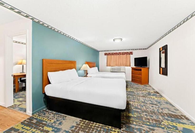 اتاق خانوادگی, Americas Best Value Inn Stonington Mystic