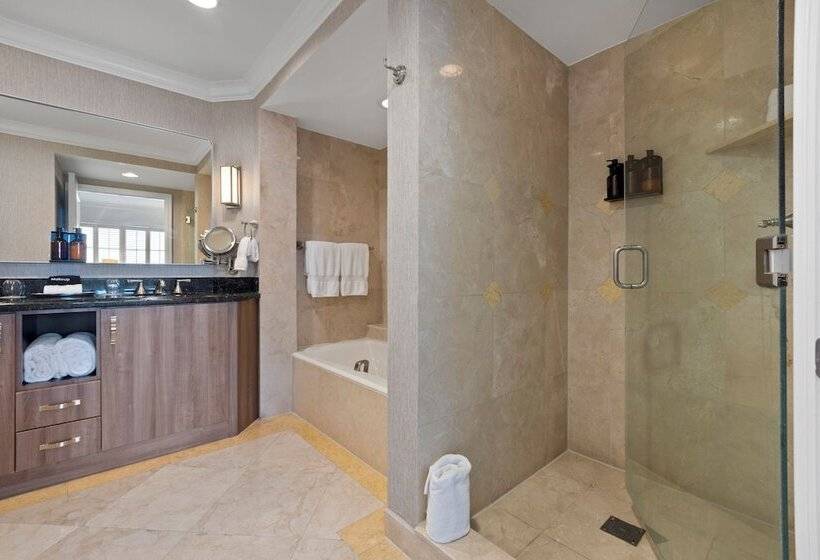 سوییت با چشم‌انداز دریا, The Atlantic Hotel & Spa