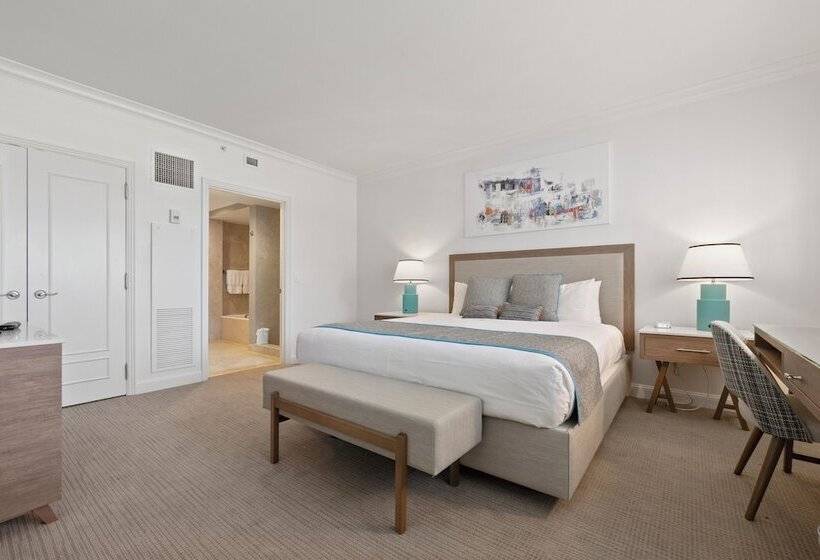سوییت با چشم‌انداز دریا, The Atlantic Hotel & Spa