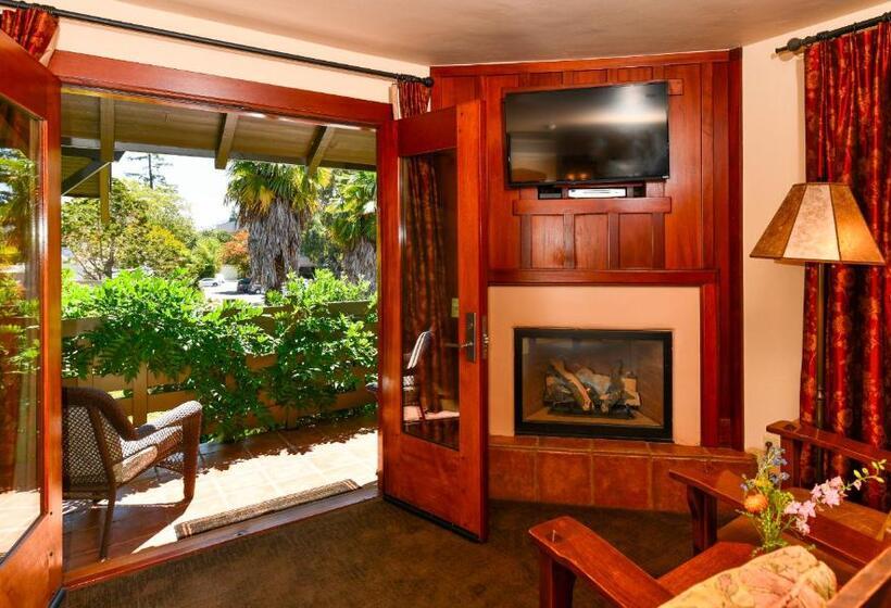 اتاق سوپریور با تخت بزرگ, Blackbird Inn