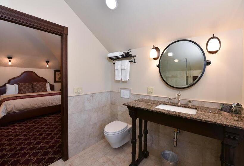 Deluxe Suite King Bed, Blackbird Inn