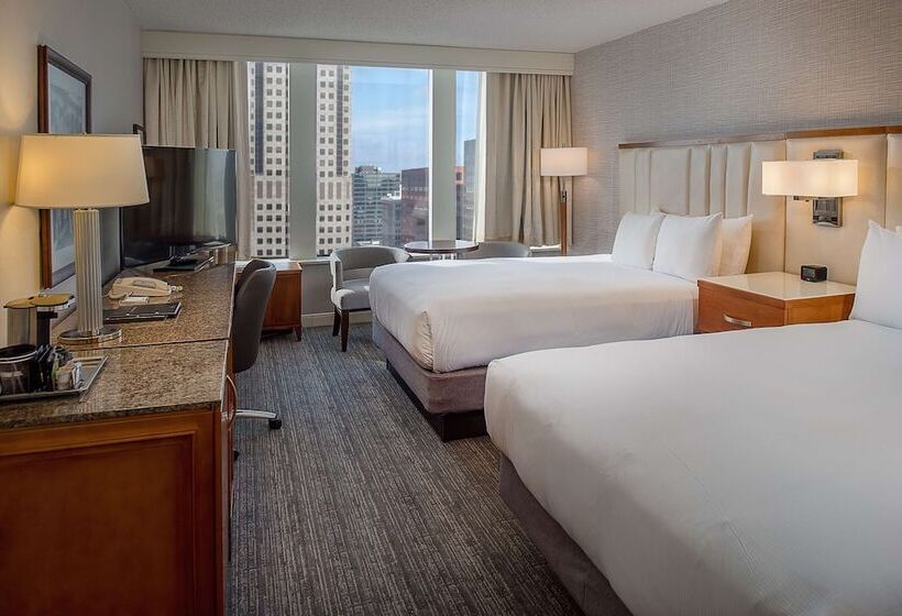 Standard Room with Views, Hilton St. Louis At The Ballpark