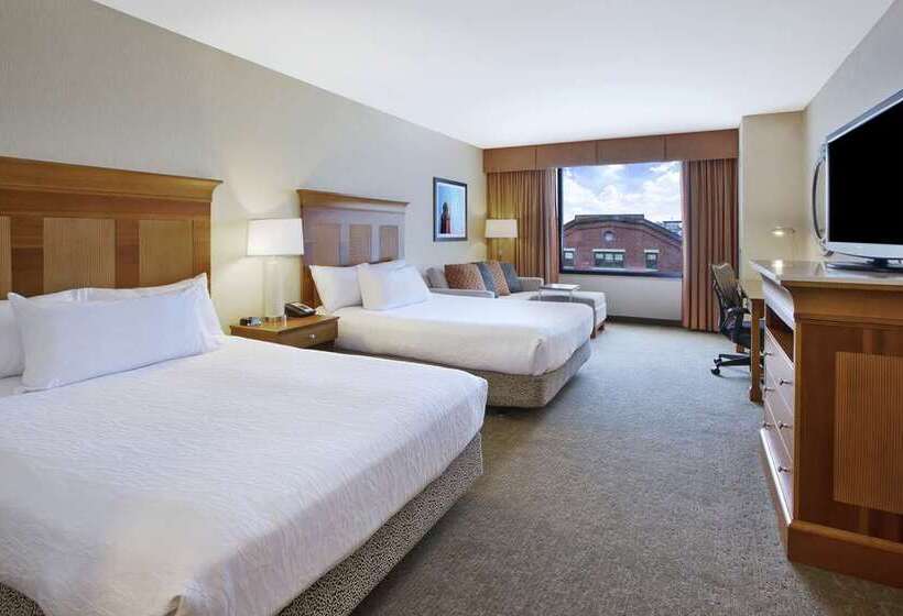 اتاق پرمیوم, Hilton St. Louis At The Ballpark