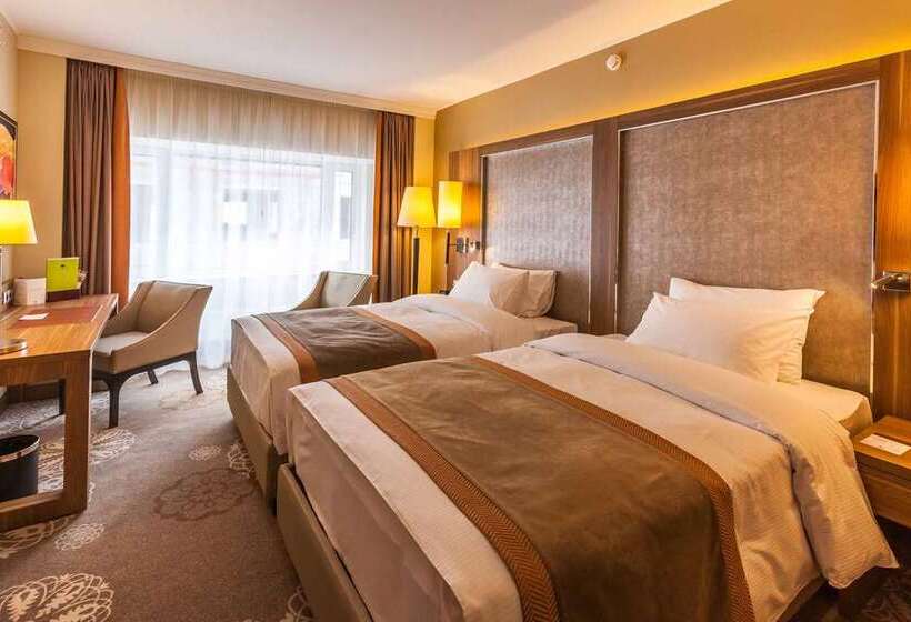 اتاق استاندارد با تخت بزرگ, Hilton St. Louis At The Ballpark