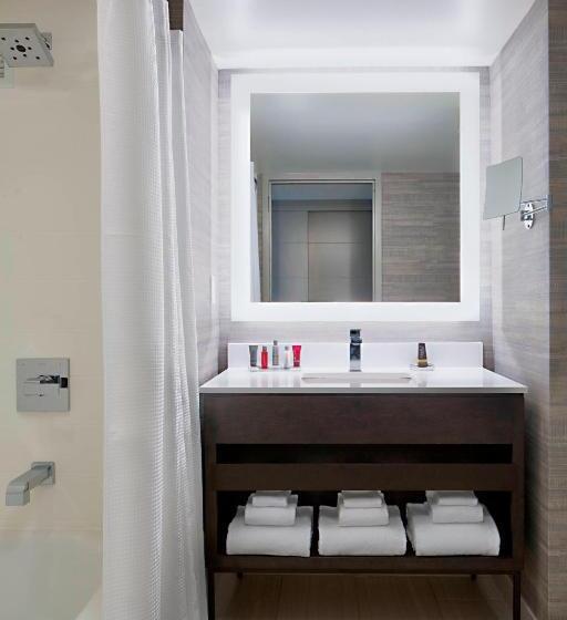 اتاق استاندارد, Indianapolis Marriott Downtown
