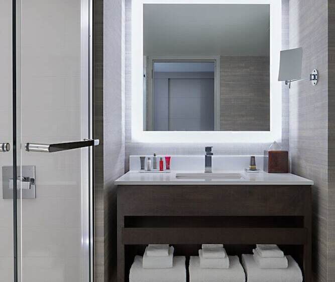 اتاق استاندارد با 2 تخت دوبل, Indianapolis Marriott Downtown