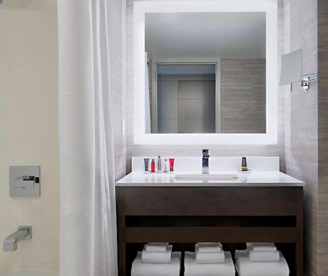 اتاق استاندارد با 2 تخت دوبل, Indianapolis Marriott Downtown