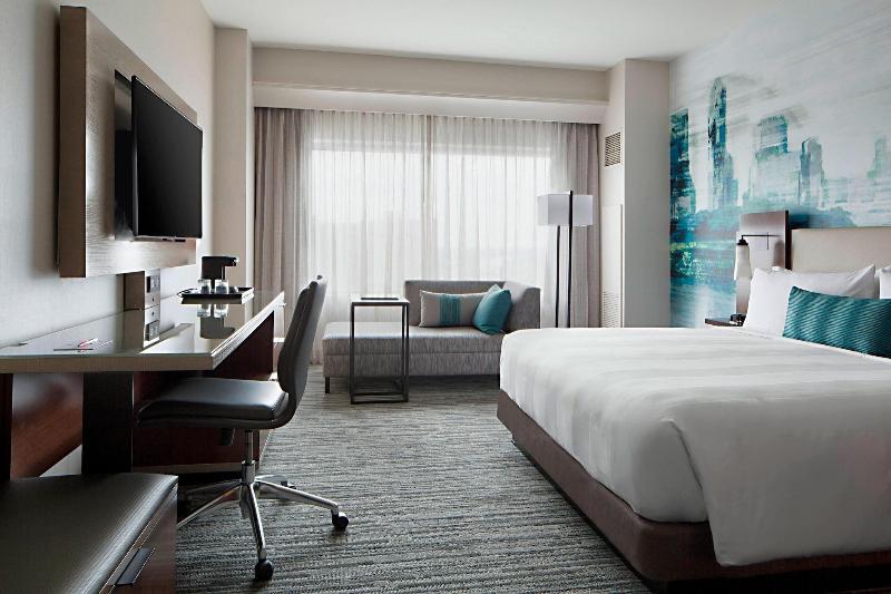 اتاق استاندارد برای معلولان, Indianapolis Marriott Downtown