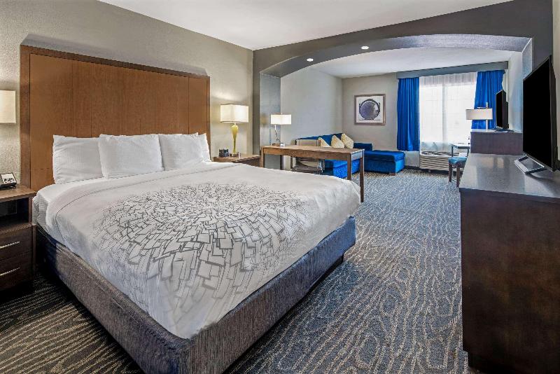 اتاق اجرایی با تخت بزرگ, La Quinta By Wyndham Brownsville North
