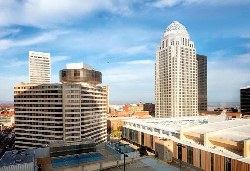 اتاق استاندارد با چشم‌انداز شهر, Louisville Marriott Downtown