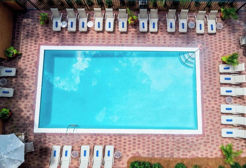 اتاق استاندارد با تخت دوبل, Marriott Savannah Riverfront