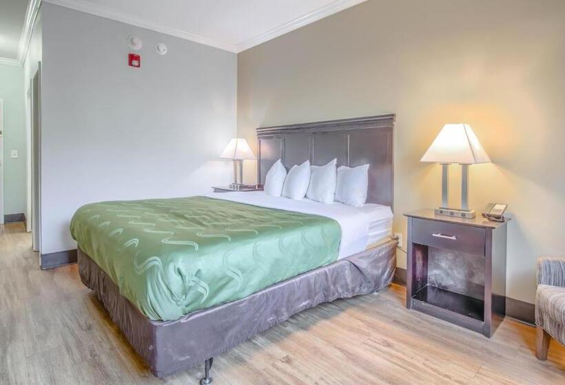 اتاق استاندارد با تخت بزرگ, Quality Inn