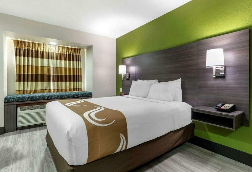 جناح, Quality Inn & Suites Longview I20