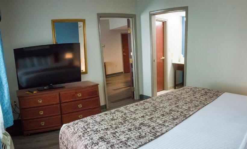 Suite Cama King, Surestay Plus By Best Western Louisville Airport Expo