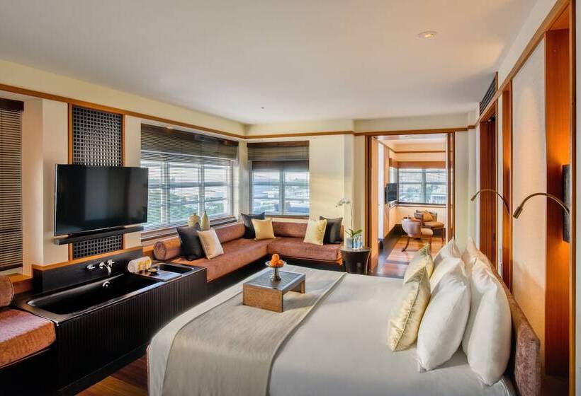 مجموعه ویستا شهر, The Setai, Miami Beach