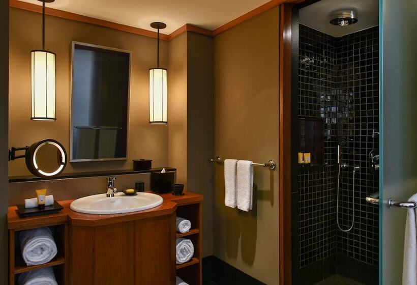 مجموعه ویستا شهر, The Setai, Miami Beach
