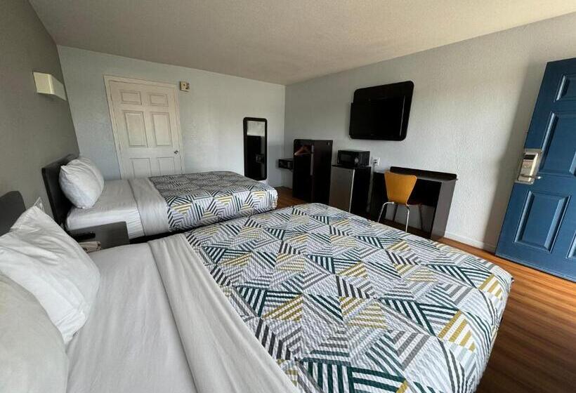 اتاق استاندارد برای معلولان, Motel 6 Delano, Ca
