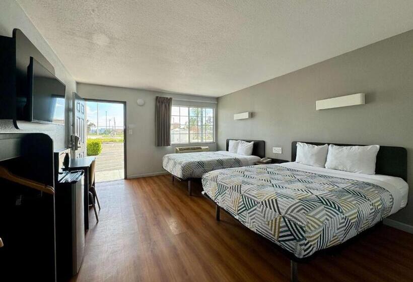 اتاق استاندارد برای معلولان, Motel 6 Delano, Ca