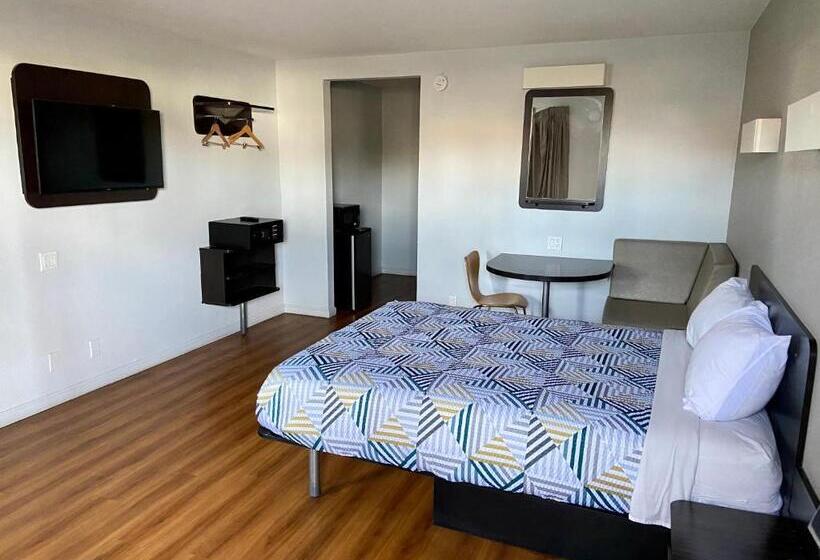 اتاق لوکس, Motel 6 Delano, Ca