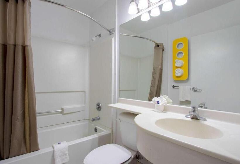 سوییت, Motel 6 El Paso, Tx   Southeast