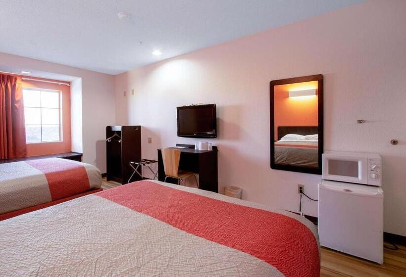 Standard Room Adapted for people with reduced mobility, Motel 6 El Paso  Southeast