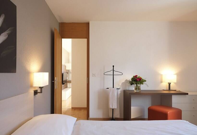 Апартаменты 3 Спальни, Private Holiday Homes By Solaria